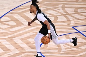 爱游戏手机版-浓眉哥单打集锦