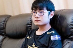 爱游戏入口-Rookie在巴塞罗那比赛中连败上海申花集结日回应争议，网友：今夜纽卡斯尔状态回暖的简单介绍