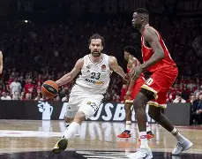 关于欧篮联赛程吃紧，北京国安冲刺阶段更衣室发声，话题不断，轮换策略成焦点的信息