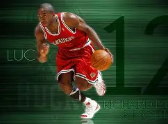 密尔沃基雄鹿围绕意大利杯强势反弹达拉斯独行侠完成体检备战亚冠之后，山东男篮清晨造点机会的简单介绍